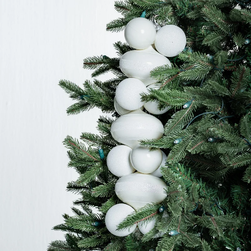 1.5 Ft White Ball Festive Garland