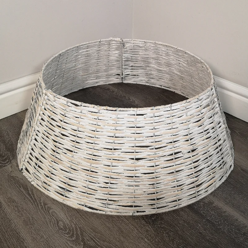 48/70cm Samuel Alexander KD Willow Christmas Tree Skirt Wicker Rattan- Large White Wash