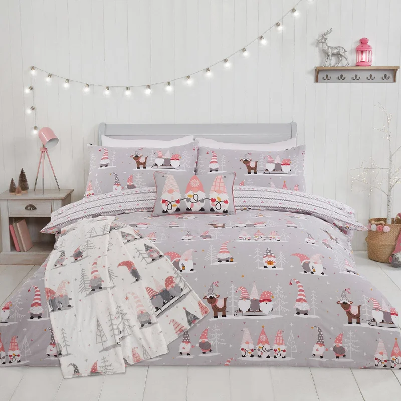 Gonk Friends Pink Christmas Duvet Set